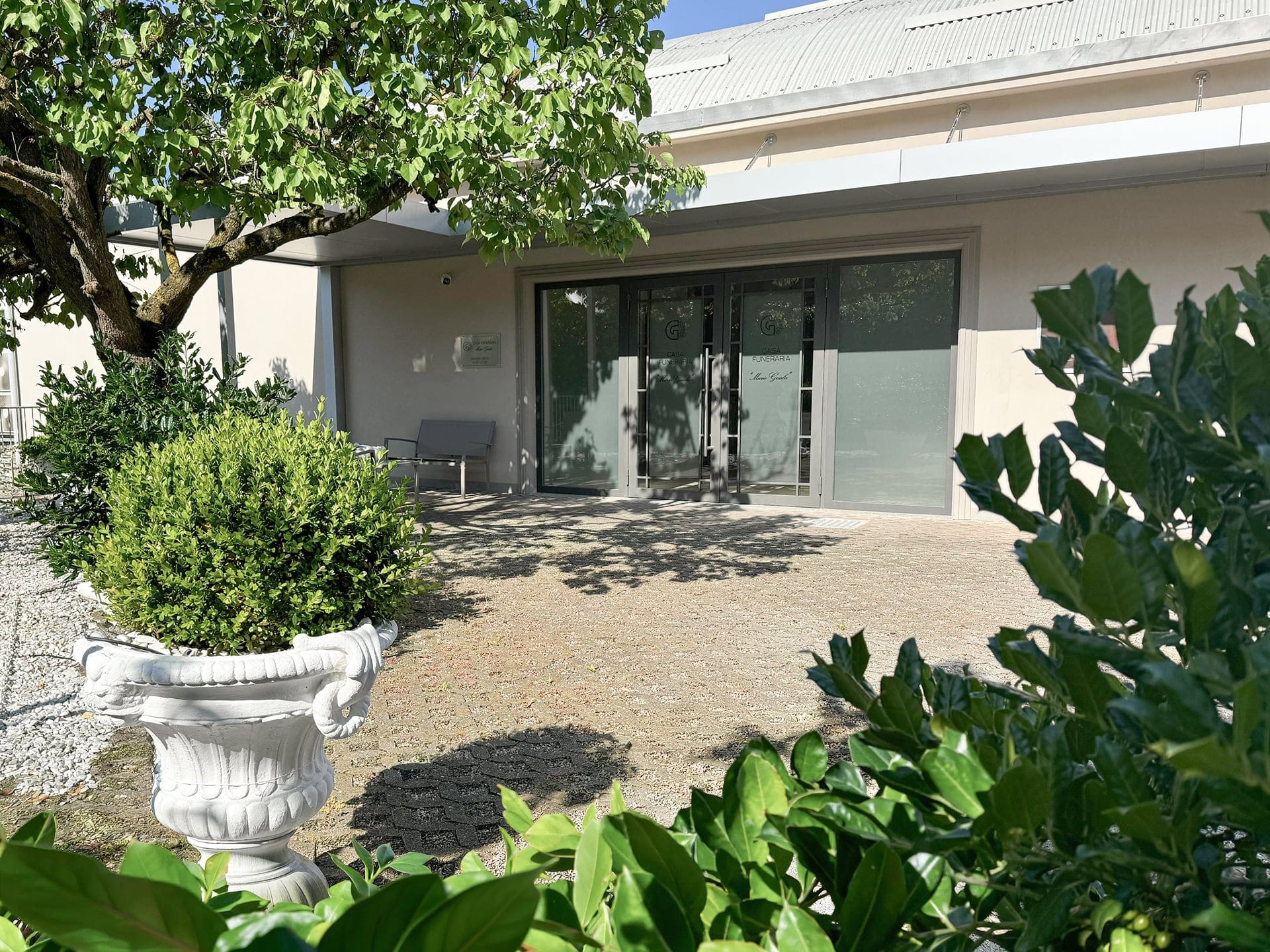 Esterno Casa Funeraria "Mario Guala"